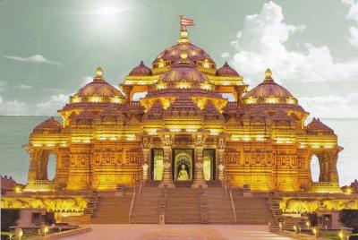 Exposición nocturna del recorrido por el templo de Akshardham, espectáculo de luz y agua