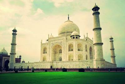Visita guiada al Taj Mahal desde Delhi con Farman
