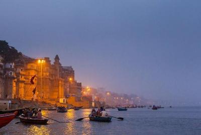 03 días tour budista Varanasi Bodhgaya Rajgir Nalanda desde Delhi en avión