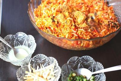 Visita a un mercado privado Lección de cocina y comida en una casa de Delhi local