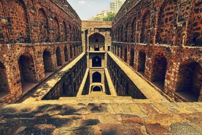 Delhi: - La ciudad de Djinns