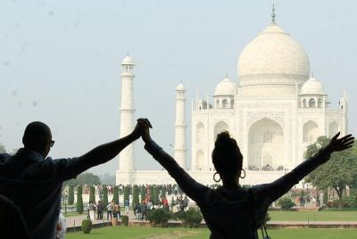 Excursión privada de día completo al Taj Mahal en automóvil en Delhi