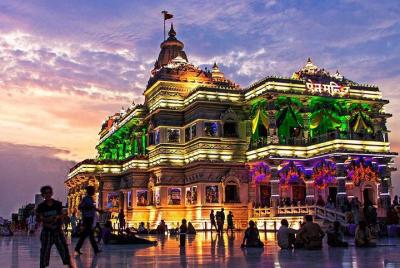 Un día de Mathura y Taj Mahal con almuerzo desde Nueva Delhi