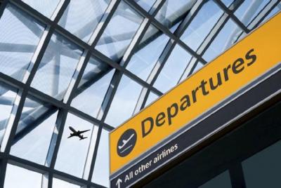 Delhi - Traslado privado de salida del hotel al aeropuerto