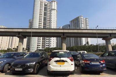 Cabinas de la estación externa en Gurgaon, Servicio de taxi en Gurgaon + 91-9821449571