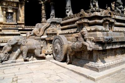 Viaje para visitar Gangaikonda Cholapuram y el templo Airavatesvara desde Pondicherry