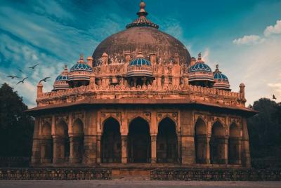 Traslado privado al aeropuerto: Nueva Delhi al aeropuerto internacional Indira Gandhi (DEL)