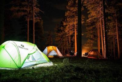 Trekking y campamento nocturno en Rishikesh. Trekking y campamento nocturno en Rishikesh.
