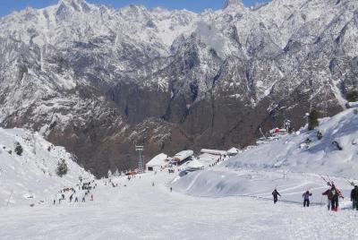 Curso de esquí privado de 6 días en Auli Curso de esquí privado de 6 días en Auli