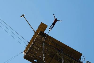 Salto de puenting en Rishikesh Salto de puenting en Rishikesh