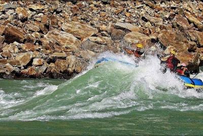 Rafting en Rishikesh con A / C deluxe cottage stay Rafting en Rishikesh con A / C deluxe cottage stay
