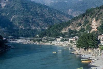 Traslado asequible de Rishikesh al aeropuerto de Dehradun Traslado asequible de Rishikesh al aeropuerto de Dehradun
