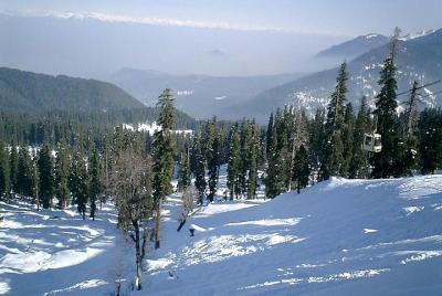 Viaje a Beautiful Gulmarg desde la ciudad de Srinagar.