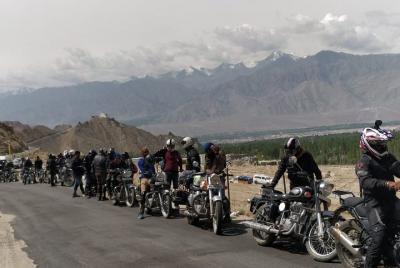 Viaje en bicicleta a Srinagar Leh Manali