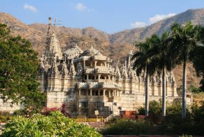 Excursión a los templos jainistas de Ranakpur desde Udaipur