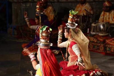 MÚSICA Y MELODÍAS - Actuaciones y espectáculo en Udaipur