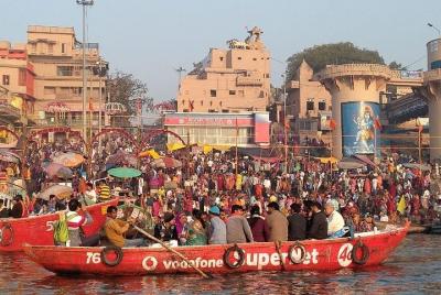 Ghat Walk con paseo en bote Udaipur