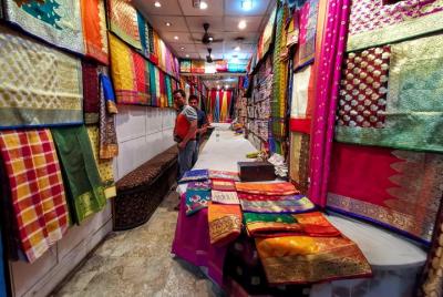 Visita al mercado con comida callejera Sabor
