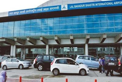 Traslado sin problemas desde el aeropuerto de Varanasi al hotel