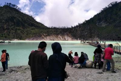 Tour privado de Kawah Putih Tour privado de Kawah Putih