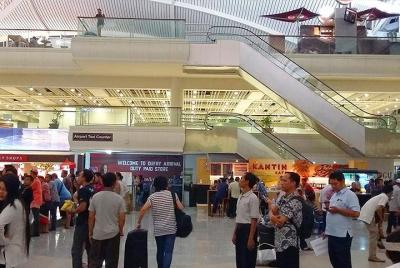 Traslado privado del aeropuerto de Bali DPS de-a Candi Dasa Traslado privado del aeropuerto de Bali DPS de-a Candi Dasa