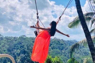 Tour privado guiado de día completo por el columpio en la jungla de Ubud y el volcán Tour privado guiado de día completo por el columpio en la jungla de Ubud y el volcán