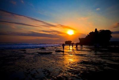 Excursión privada al atardecer de Tanah Lot