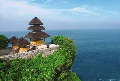 Templo de Uluwatu con danza Kecak, que incluye un juego de mariscos a la barbacoa y langosta