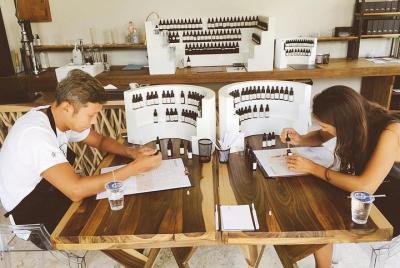 Tu selección de fragancia: Taller de perfumes de Bali y creaciones