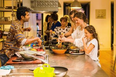 Os Clandestinos concierto en vivo y cena en Lisboa