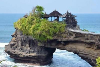 Tour privado templo tanah lot y templo uluwatu - wifi gratuito