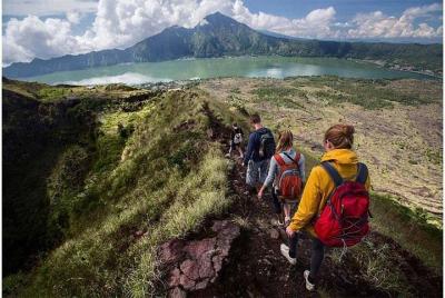 Mount Batur Sunrise Trekking, plantación de café y aguas termales