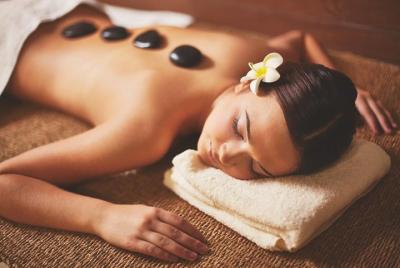 Masaje con piedras en Anika Spa Kuta