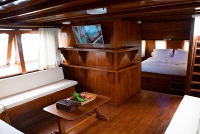 Tour privado en barco por Komodo 3D2N para 4 personas Tour privado en barco por Komodo 3D2N para 4 personas