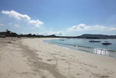 Excursión a la playa sur de Lombok y al pueblo tradicional