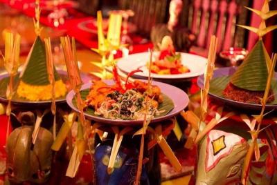 Experiencia de cena real en Lombok en Royal Tugudom