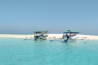 Excursión de esnórquel y excursión privada de día completo al este de Lombok