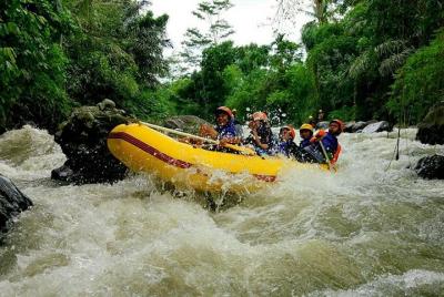 Lombok Rafting con Transporte y Almuerzo