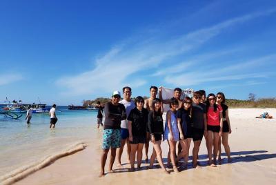 Explore la playa rosa y el esnórquel a Gili Petelu y Gili Gambir