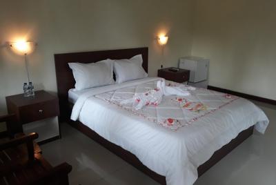 Increíbles paquetes de campamento de surf de 5 días Senggigi Lombok