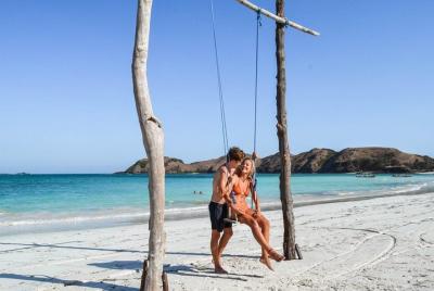 Cultura de Lombok Sasak y relajante día de playa.
