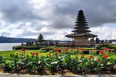 Paquete de 3 días Múltiples tours privados-Tanah Lot Temple-Lempuyang La Puerta del Cielo Paquete de 3 días Múltiples tours privados-Tanah Lot Temple-Lempuyang La Puerta del Cielo