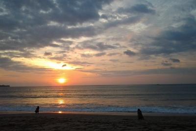 Tour de día completo por la playa y puesta de sol en Bali Tour de día completo por la playa y puesta de sol en Bali