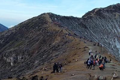 Ijen Volcano Blue Fire y tour cultural de Osing desde Bali Ijen Volcano Blue Fire y tour cultural de Osing desde Bali