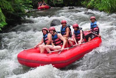 Rafting en aguas bravas de Bali: la mejor aventura de rafting en Ubud Rafting en aguas bravas de Bali: la mejor aventura de rafting en Ubud