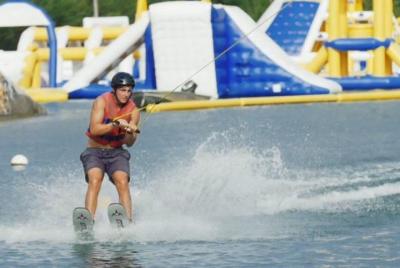 1 hora en Cable Park PLUS 1 hora en Aqua Land 1 hora en Cable Park PLUS 1 hora en Aqua Land