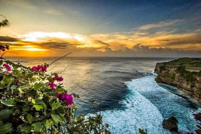 Recorrido de medio día por Bali: puesta del sol en el templo de Uluwatu, baile del fuego de Kecak, cena en Jimbaran Recorrido de medio día por Bali: puesta del sol en el templo de Uluwatu, baile del fuego de Kecak, cena en Jimbaran
