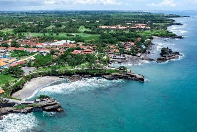 Tour en helicóptero por el templo Tanah Lot Tour en helicóptero por el templo Tanah Lot