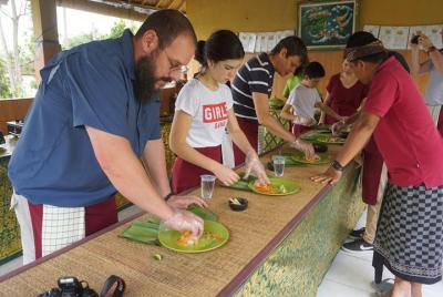 Clases de cocina tradicional balinesa con Ubud Monkey Forest y SPA Clases de cocina tradicional balinesa con Ubud Monkey Forest y SPA