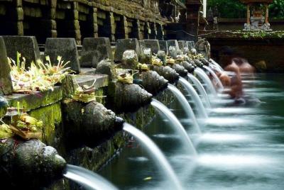 Tour de día completo en la isla de Bali, que incluye spa con masaje balinés durante 2 horas Tour de día completo en la isla de Bali, que incluye spa con masaje balinés durante 2 horas